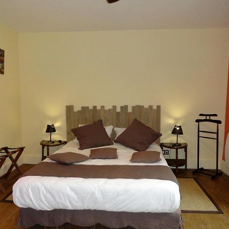 Bed and Breakfast Le Figuier De Pauline Luzech Esterno foto