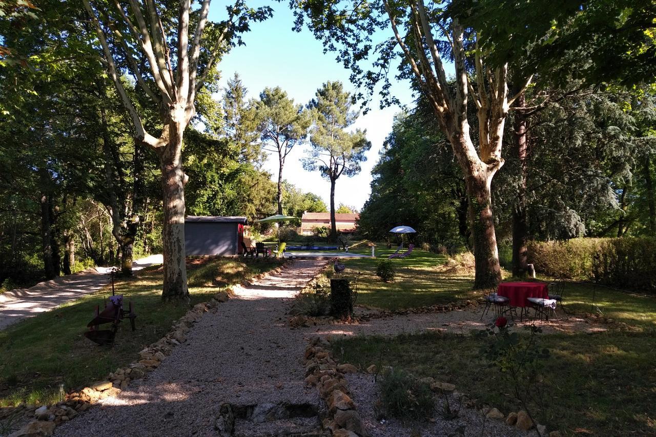 Bed and Breakfast Le Figuier De Pauline Luzech Esterno foto