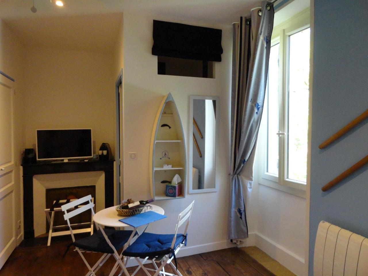 Bed and Breakfast Le Figuier De Pauline Luzech Esterno foto