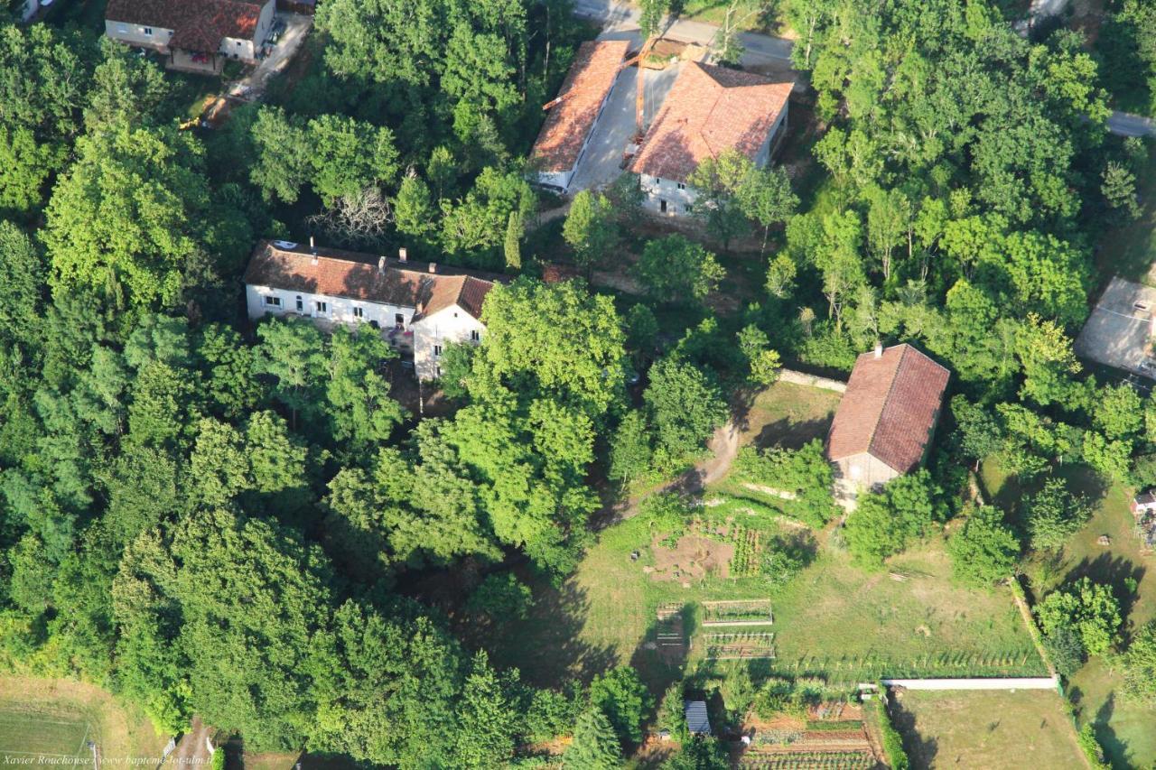 Bed and Breakfast Le Figuier De Pauline Luzech Esterno foto