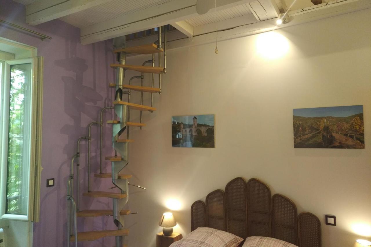 Bed and Breakfast Le Figuier De Pauline Luzech Esterno foto