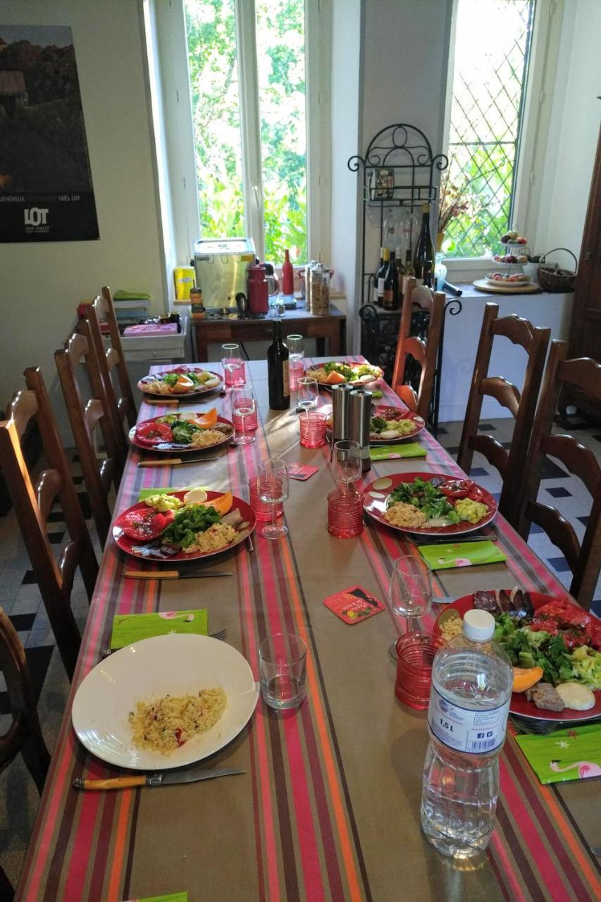 Bed and Breakfast Le Figuier De Pauline Luzech Esterno foto